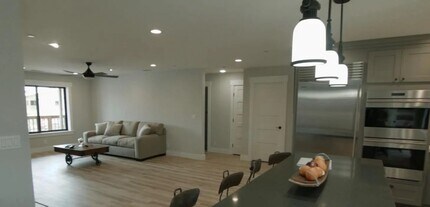 1323 Dogwood Dr in Santa Rosa, CA - Building Photo - Building Photo