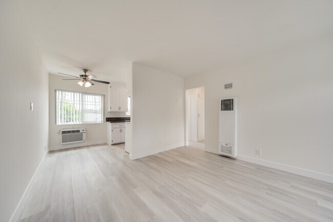 property at 14766-14762 Delano St