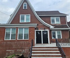 3-09 Beach 91st St in Queens, NY - Building Photo