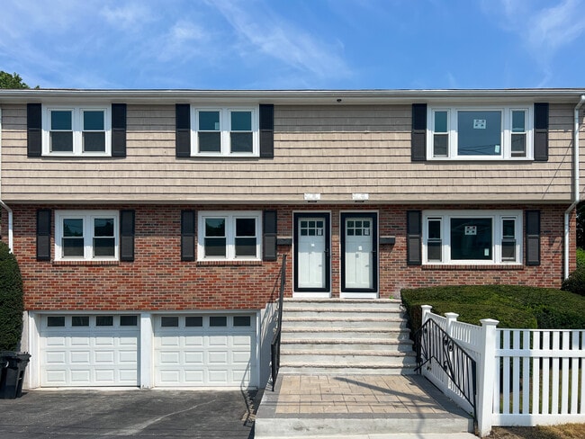 22 Chandler St, Unit 2