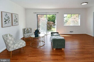 10637 Montrose Ave in Bethesda, MD - Building Photo - Building Photo