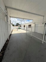 1046 NW 33rd Ave in Miami, FL - Building Photo