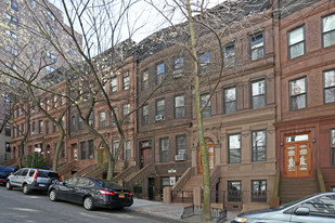 312 W 98th St in New York, NY - Building Photo