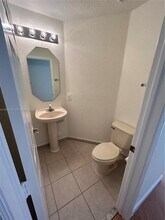 7839 NW 110th Ave in Doral, FL - Building Photo - Building Photo