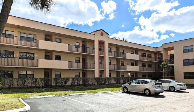 property at 3400 Foxcroft Rd