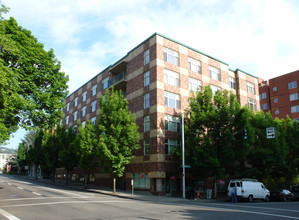 Twelfth Avenue Terrace in Portland, OR - Building Photo - Building Photo