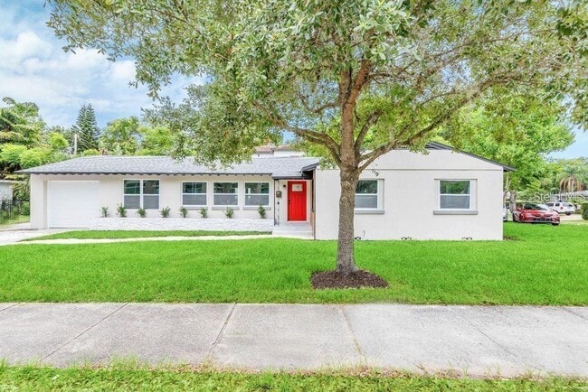 property at 101 S Lakemont Ave