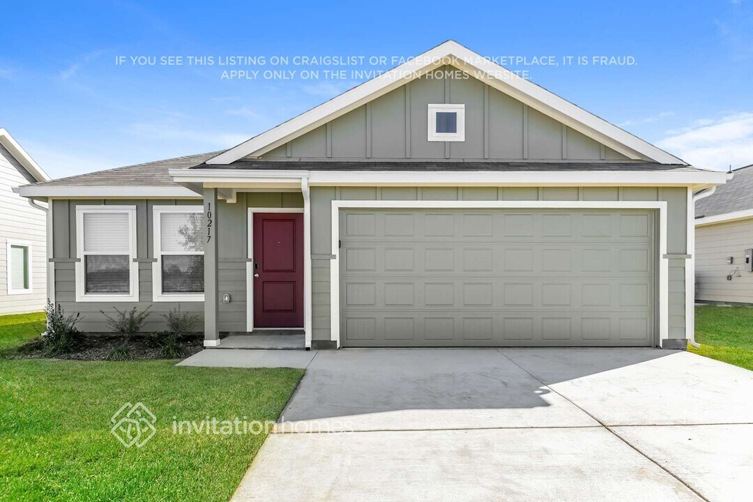 10217 Hackberry Spg Wy in Crowley, TX - Building Photo
