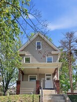 332 Elm Rd in Ambridge, PA - Building Photo