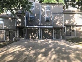 2837 Eaton St in Kansas City, KS - Building Photo