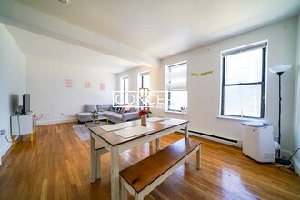 772 Columbus Ave, Unit 4 in Boston, MA - Foto de edificio - Building Photo