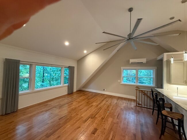 81 Sentelle Ln in Pisgah Forest, NC - Building Photo - Building Photo