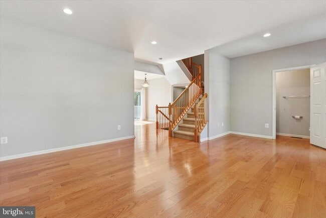 property at 101 Devon Ct