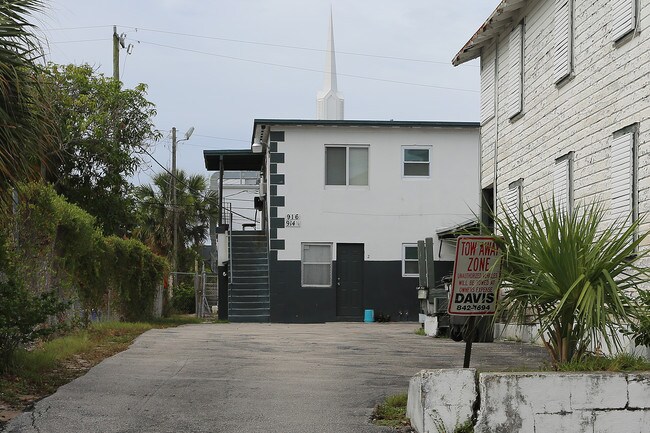 914-916 10th St in West Palm Beach, FL - Foto de edificio - Building Photo