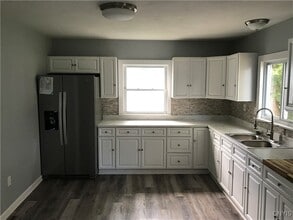503 Boston Rd in Syracuse, NY - Building Photo - Building Photo