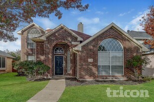 1233 Clear Creek Dr, Unit 219 Harvard Ave E - 203 in Mesquite, TX - Building Photo