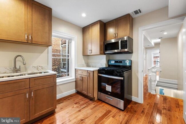 25 Peace St in Trenton, NJ - Building Photo - Building Photo