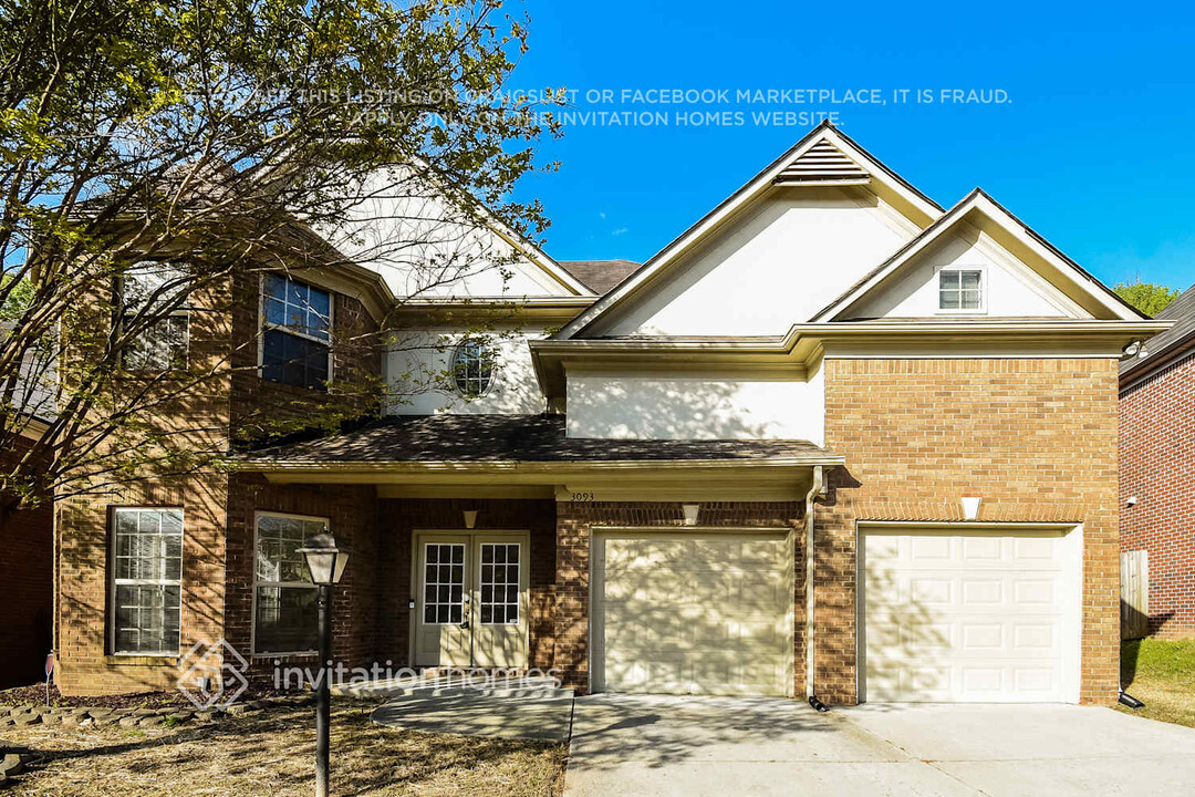 3093 Newtons Crest Cir in Snellville, GA - Foto de edificio