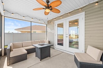 6574 Canley Ct in Panama City, FL - Foto de edificio - Building Photo
