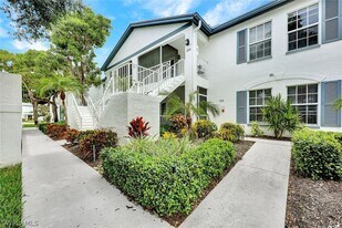 859 Tanbark Dr in Naples, FL - Building Photo