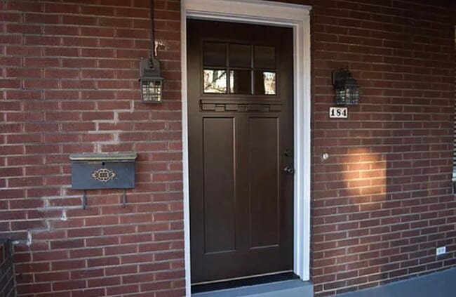 184 Stanton Ct E in Pittsburgh, PA - Foto de edificio - Building Photo