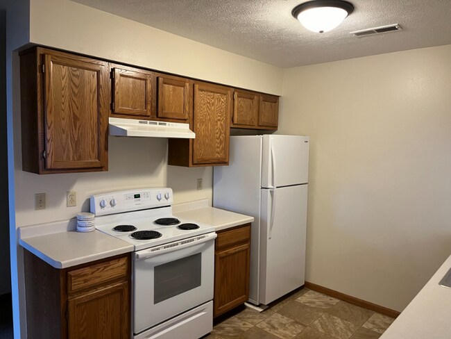 5573 Tall Pines Pkwy, Unit 5573 Tall Pines Parkway in Roscoe, IL - Building Photo - Building Photo