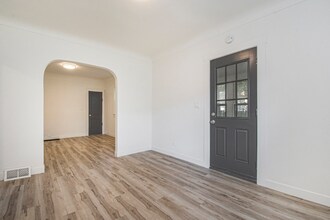 1036 Park St SW in Grand Rapids, MI - Building Photo - Building Photo