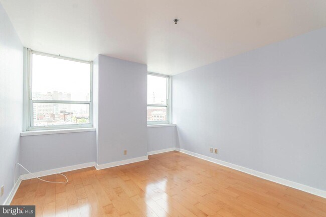 1100 Vine St photo'