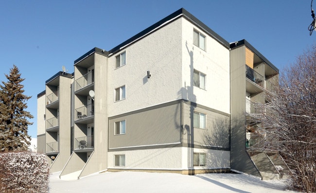 Westgate in Spruce Grove, AB - Building Photo - Building Photo