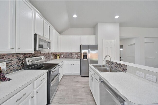 19310 Young Oak St in Spring, TX - Building Photo - Building Photo