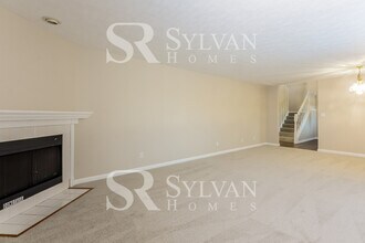 5089 Berwick Ln in Avon, IN - Building Photo - Building Photo