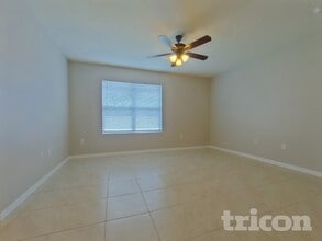 2531 Newmark Dr in Deltona, FL - Building Photo - Building Photo