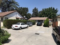 1530 Encino Ave in Monrovia, CA - Foto de edificio - Building Photo