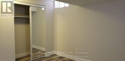 34 Interlacken Dr in Brampton, ON - Building Photo - Building Photo