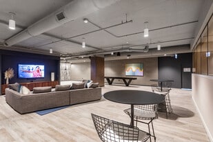 Cascade in Chicago, IL - Building Photo