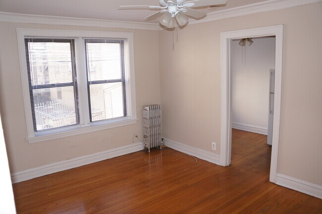 1721 W North Shore Ave in Chicago, IL - Building Photo - Building Photo