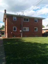 531 Highland St, Unit #2 in Wyandotte, MI - Building Photo - Building Photo