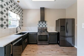 13427 Athens Trail in Austin, TX - Building Photo - Building Photo