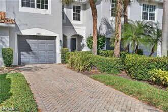 15995 Caldera Ln in Naples, FL - Building Photo - Building Photo