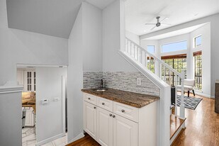 1926 Indiana St in Houston, TX - Building Photo