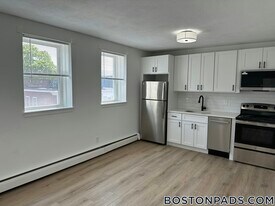 740 E 7th St, Unit 40 in Boston, MA - Building Photo