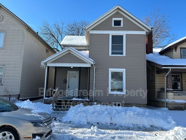 property at 2034 Stapleton Ct