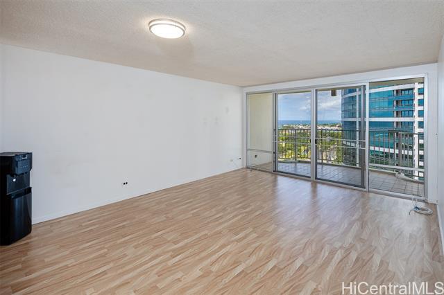 1350 Ala Moana Blvd in Honolulu, HI - Building Photo - Building Photo