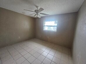 1479 N Melrose Dr in Avon Park, FL - Building Photo - Building Photo