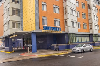 Albion Apartments in Bridgeport, CT - Building Photo - Building Photo