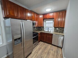 42 Crawford St in Newark, NJ - Building Photo