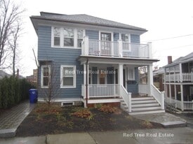 7 Acron Rd in Brookline, MA - Building Photo