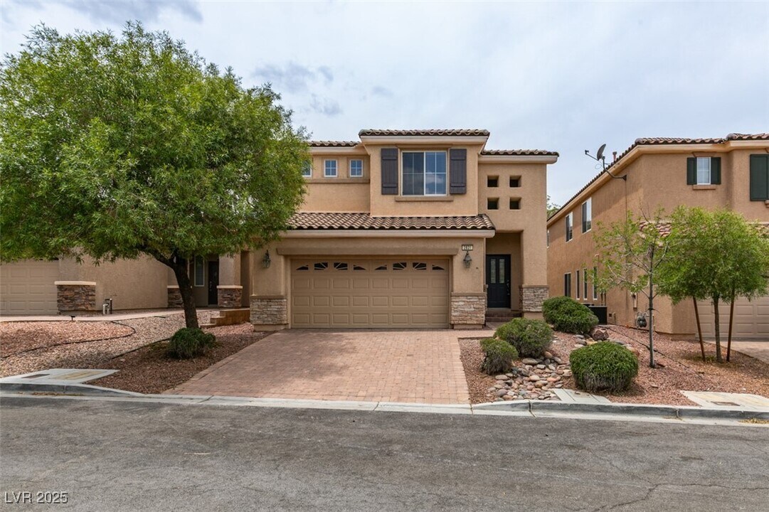 2831 Kinknockie Way in Henderson, NV - Building Photo
