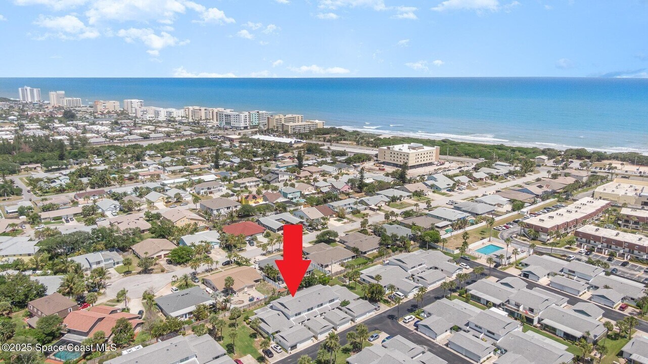 290 Paradise Blvd in Indialantic, FL - Building Photo