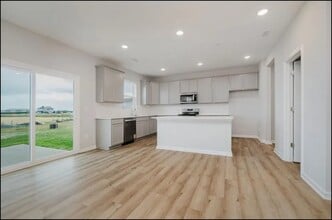 16465 Mount Logan Rd in Noblesville, IN - Building Photo - Building Photo